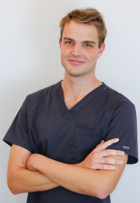 Dr. Kelemen Zsolt fogorvos – iDentity Clinic Budapest